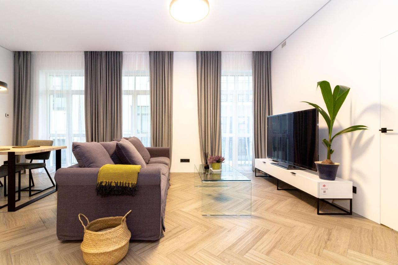 Cohost I Oldtown 60M2 Apt W-Garage Parking, Balcony & Self Check-In VNO Esterno foto
