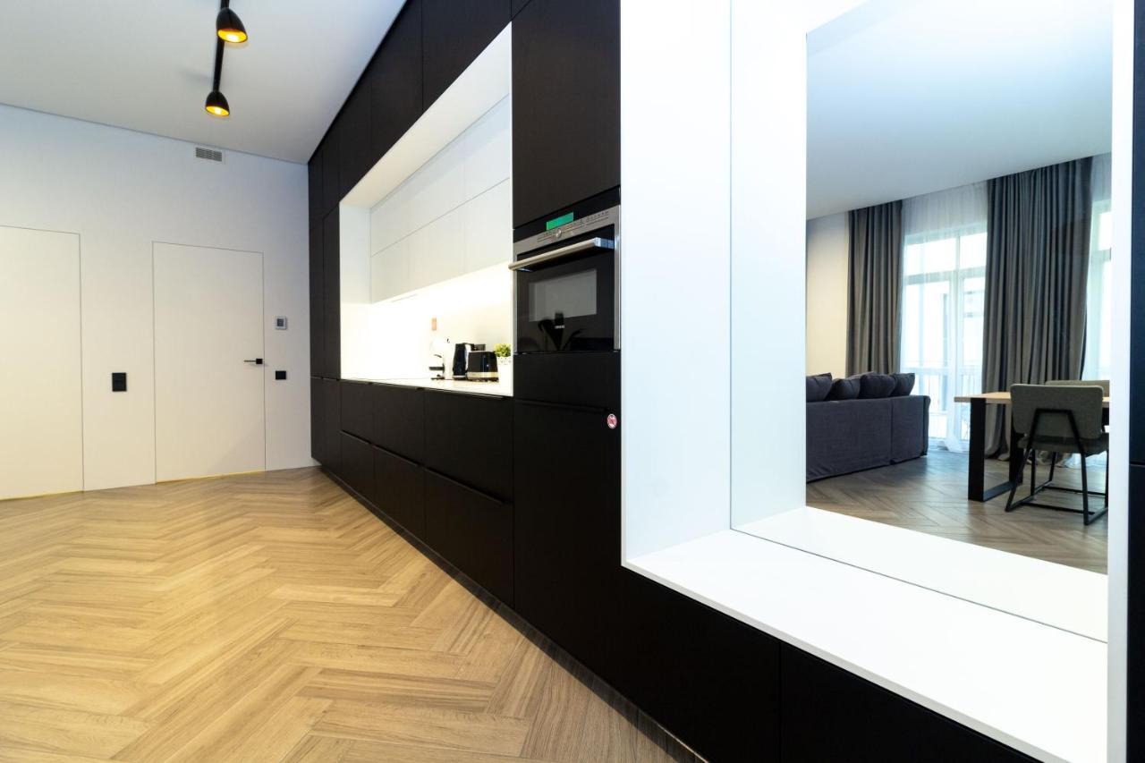 Cohost I Oldtown 60M2 Apt W-Garage Parking, Balcony & Self Check-In VNO Esterno foto