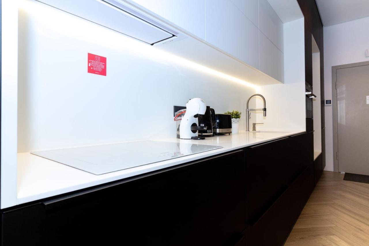 Cohost I Oldtown 60M2 Apt W-Garage Parking, Balcony & Self Check-In VNO Esterno foto
