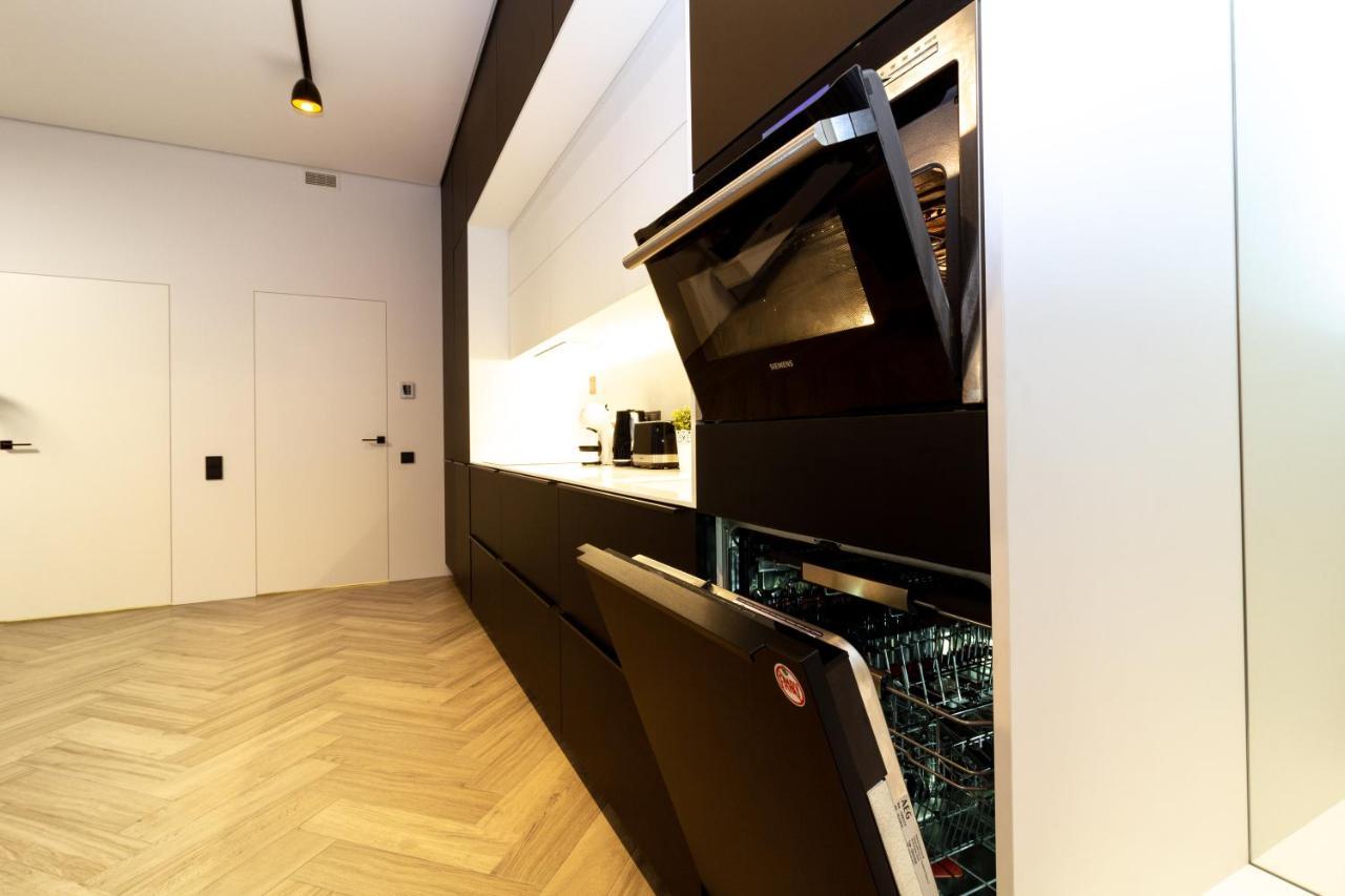 Cohost I Oldtown 60M2 Apt W-Garage Parking, Balcony & Self Check-In VNO Esterno foto