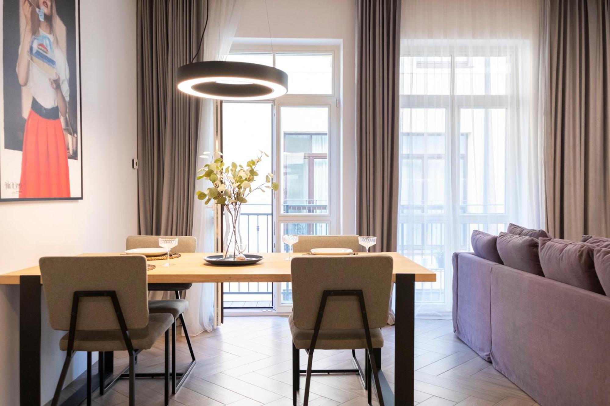 Cohost I Oldtown 60M2 Apt W-Garage Parking, Balcony & Self Check-In VNO Esterno foto